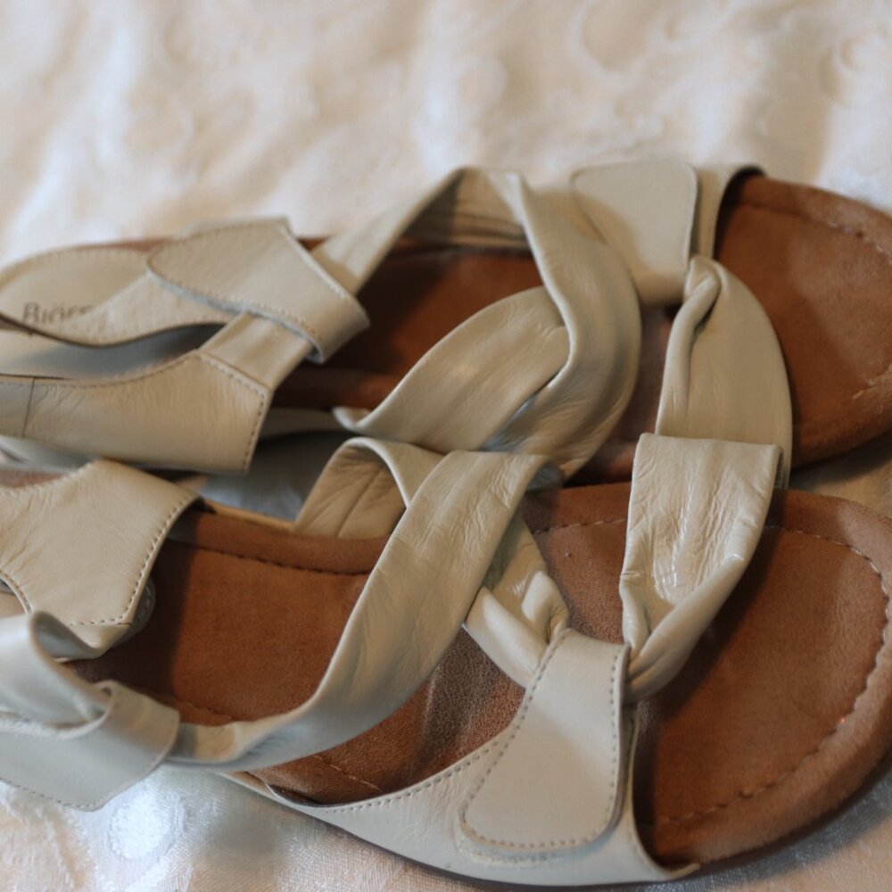Bjorndal Double Time Off White Leather Upper Adjustable Sandals Size 9.5 - Picture 11 of 16
